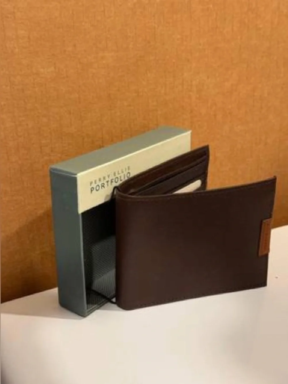 Perry Ellis Portfolio Brown Leather Wallet [Brand New, In-Box]